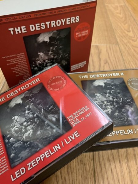 画像3: LED ZEPPELIN / THE DESTROYERS 1977 【6CD】 (3)